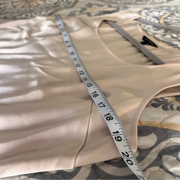 ST. JOHN Liquid Satin Shell, Champagne, The Foundation Collection, Large - Picture 12 of 14